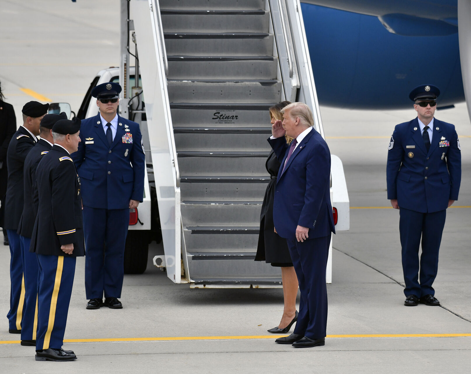 Greeting Local Military